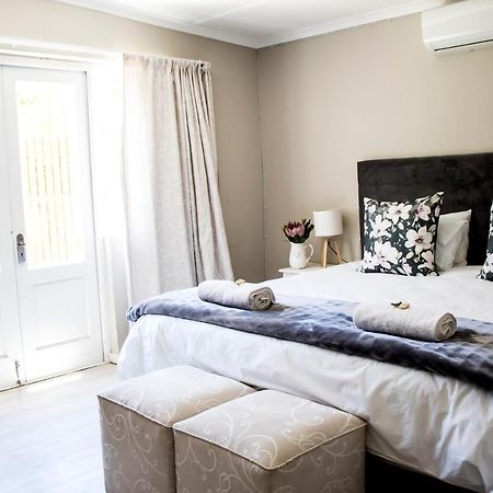 Вилла The Grey House Бофорт-Уэст Экстерьер фото